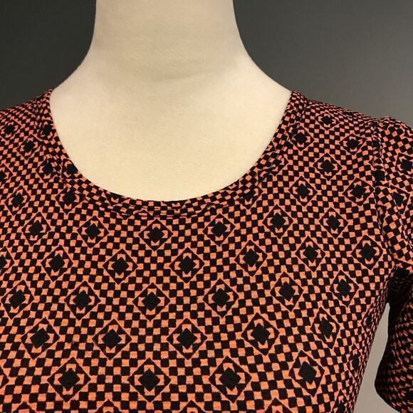 Gorgeous LuLaRoe geometric print Amelia dress - Picture 2 of 13